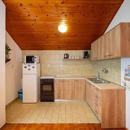 Matkos - With Garden And Terrace Apartment Nin